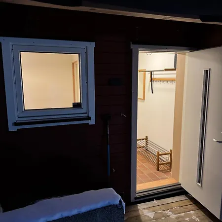 아파트 In Quiet Neighborhood *