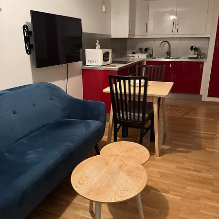 In Quiet Neighborhood